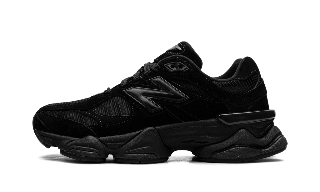 9060 Triple Black
