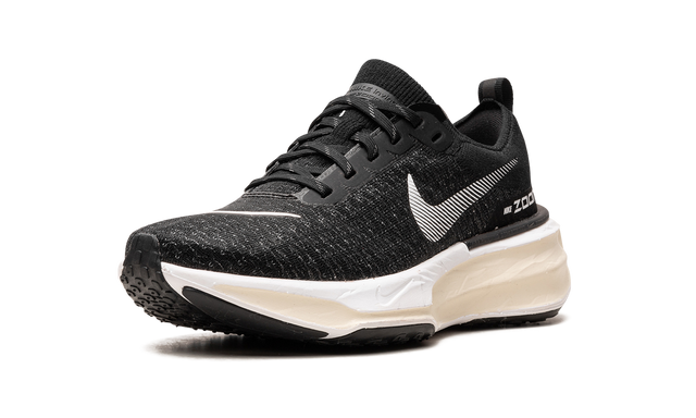 Zoom X Invincible Run 3 Black White