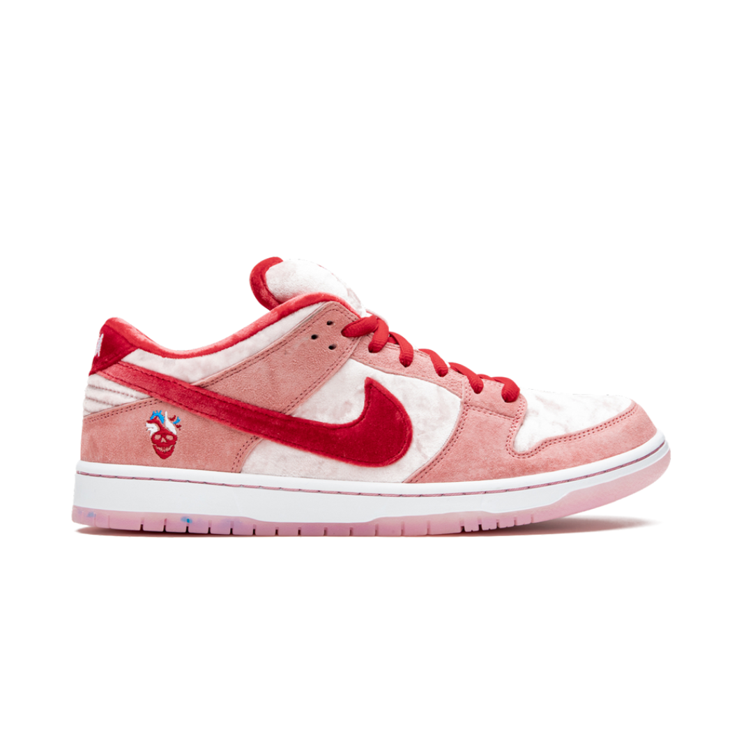 SB Dunk Low Strangelove