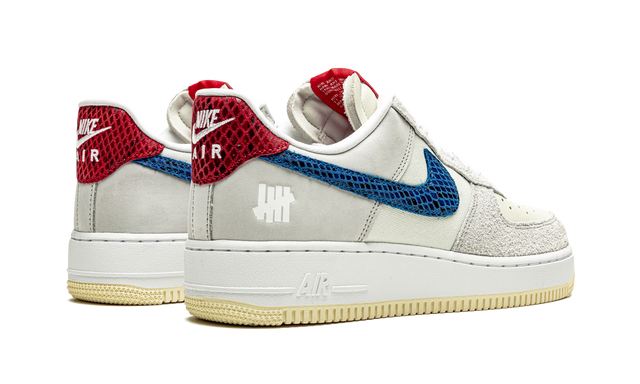 Air Force 1 Low SP Undefeated 5 On It Dunk vs. AF1