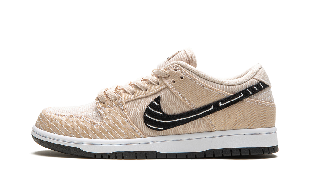 SB Dunk Low Albino & Preto 'Jiu-Jitsu'