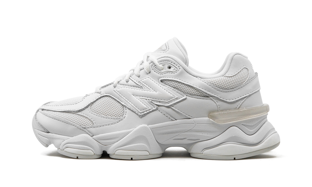 9060 Triple White