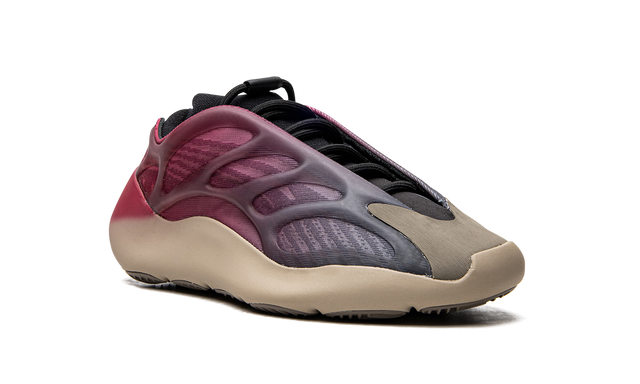 Boost 700 V3 Fade Carbon