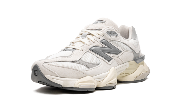 9060 Sea Salt White LAST PAIRS READY FOR DELIVERY