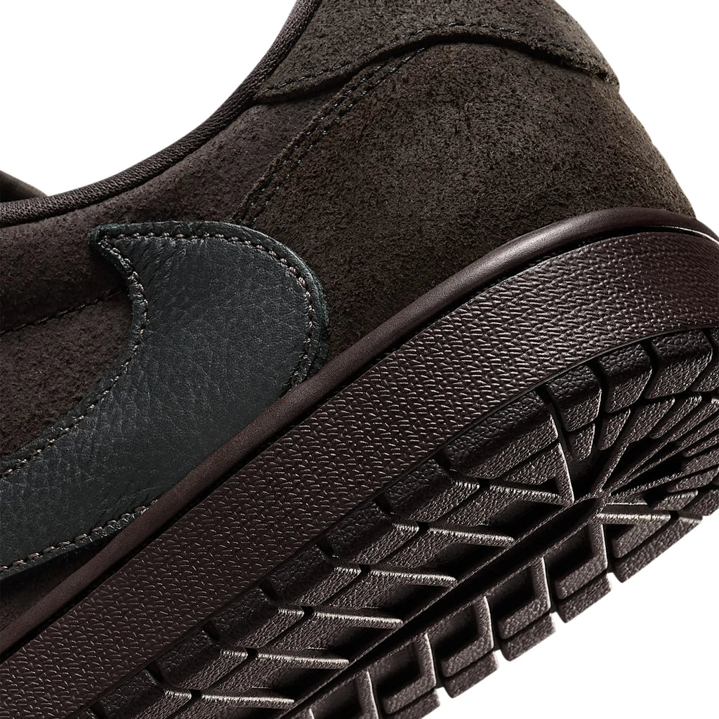 Travis Scott x Air 1 Low OG SP Velvet Brown